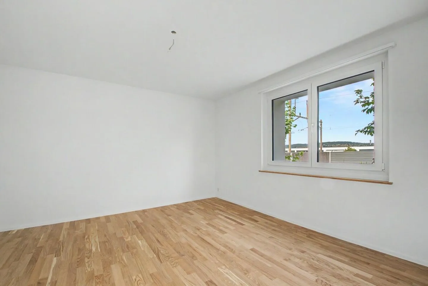 Les derniers appartements après rénovation totale - Modernes appartements de 2,5 pièces avec vue sur le lac ! - Photo 5 sur 9
