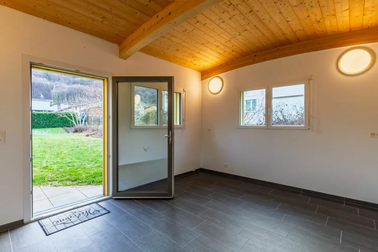 Casa indipendente con annesso abitabile, disponibile subito! - Foto 5 di 13