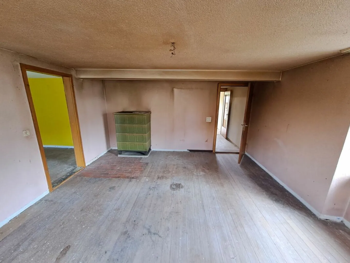 Vecchia fattoria con grande appezzamento - Foto 5 di 10