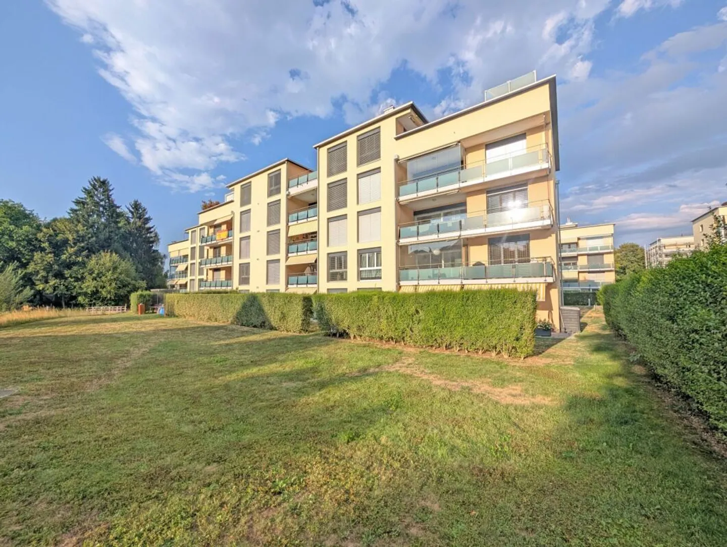 Well-maintained condominium in the first row of the "Diamant" development - Photo 1 of 13