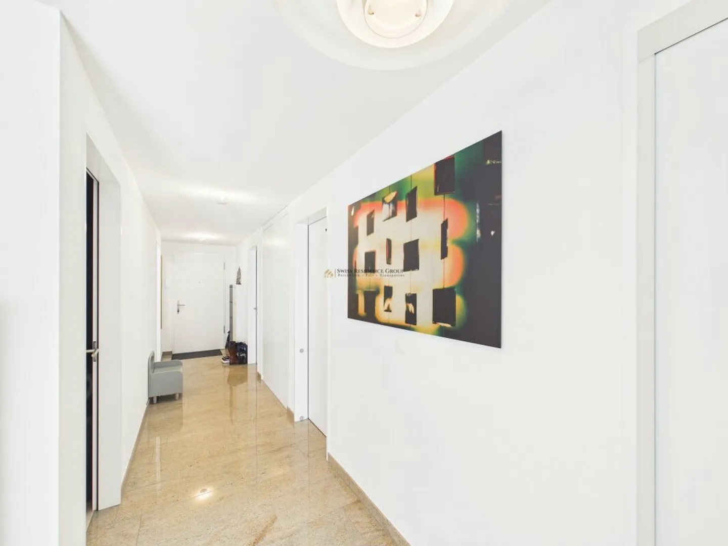 Appartement lumineux de 4,5 pièces avec grand balcon ensoleillé - Photo 5 sur 13