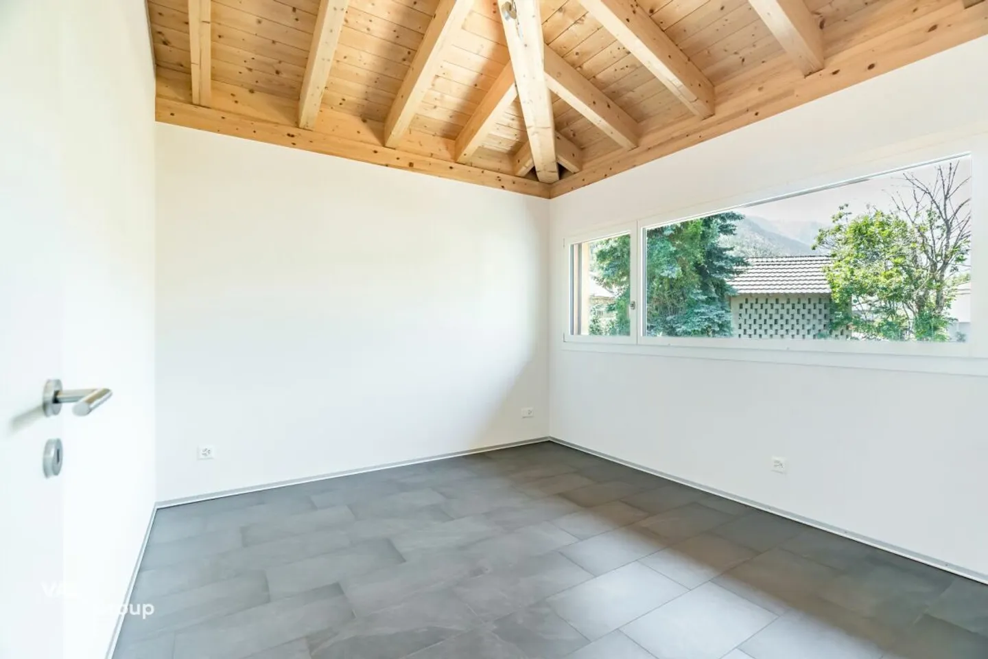 Wood, Heart and High-Tech - Modern Living in the Upper Valais at the Highest Level - Photo 9 of 13