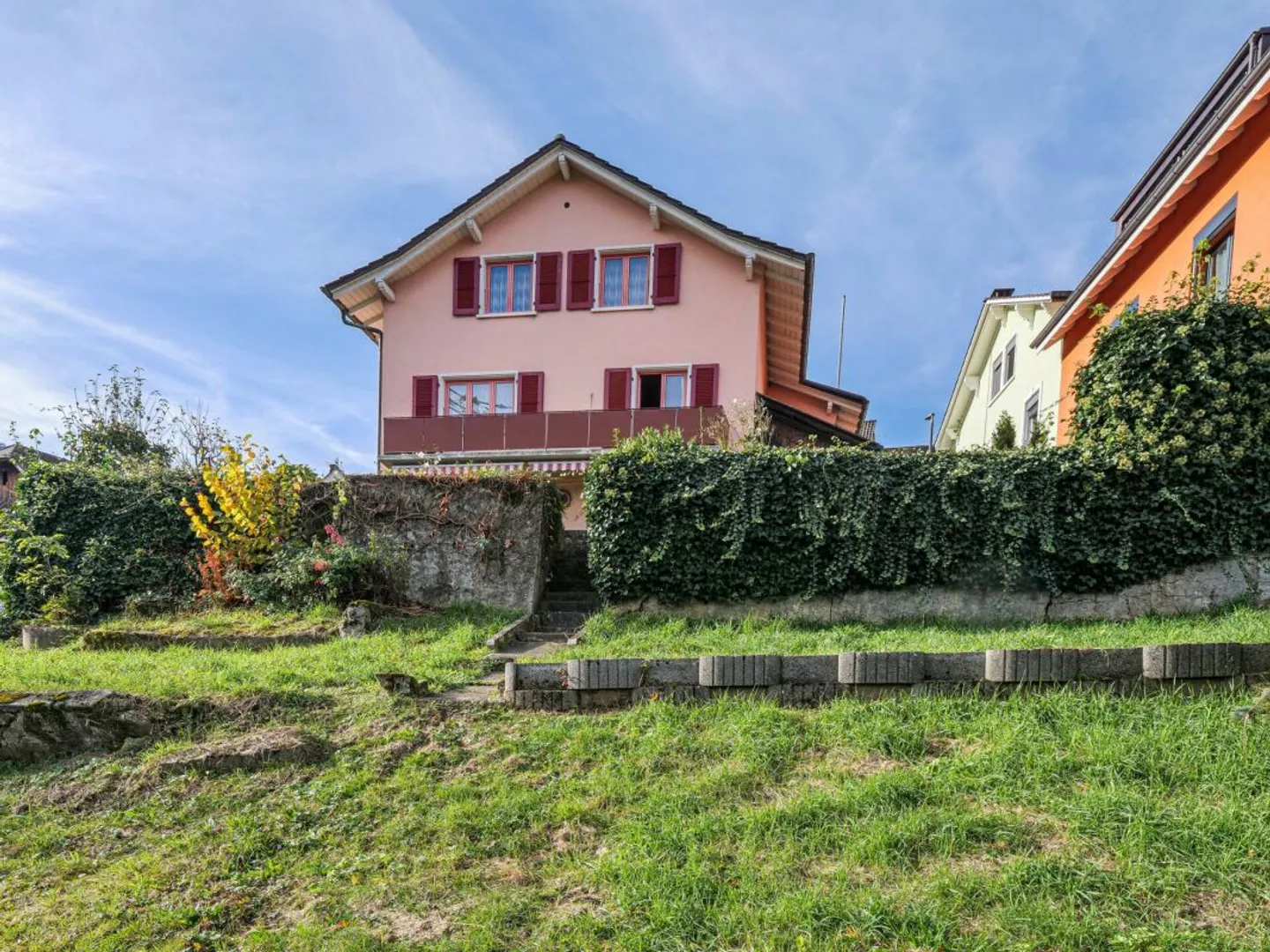 Detached house with dream view and large garden - Photo 8 of 8