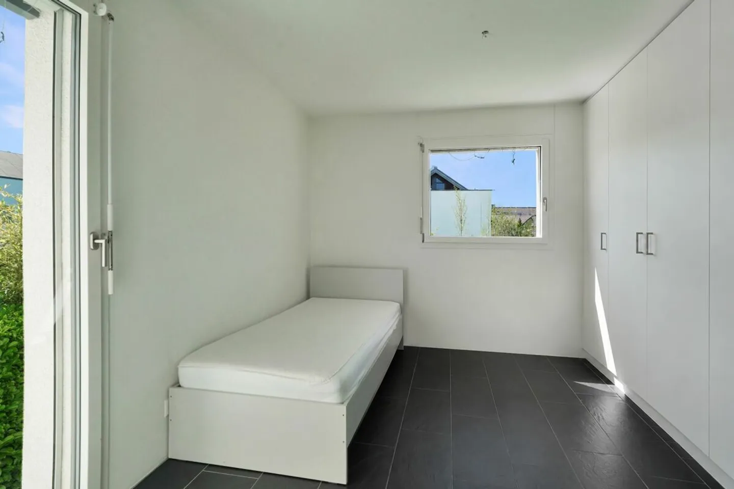 Villa ensoleillée de 5,5 pièces près du lac - Photo 9 sur 13