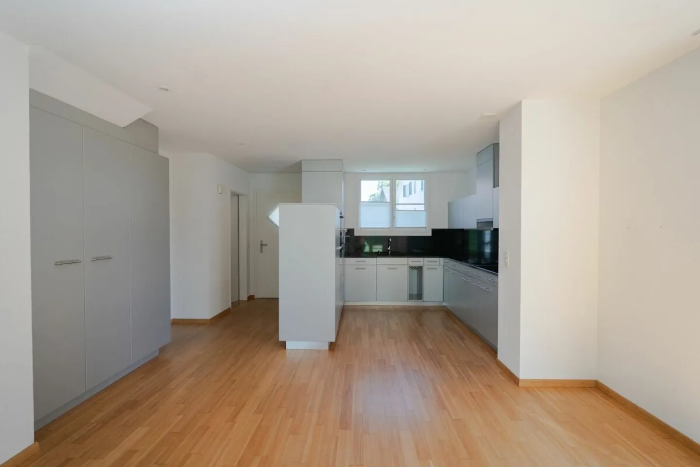 View - Fall in Love - Move In - Photo 4 of 13