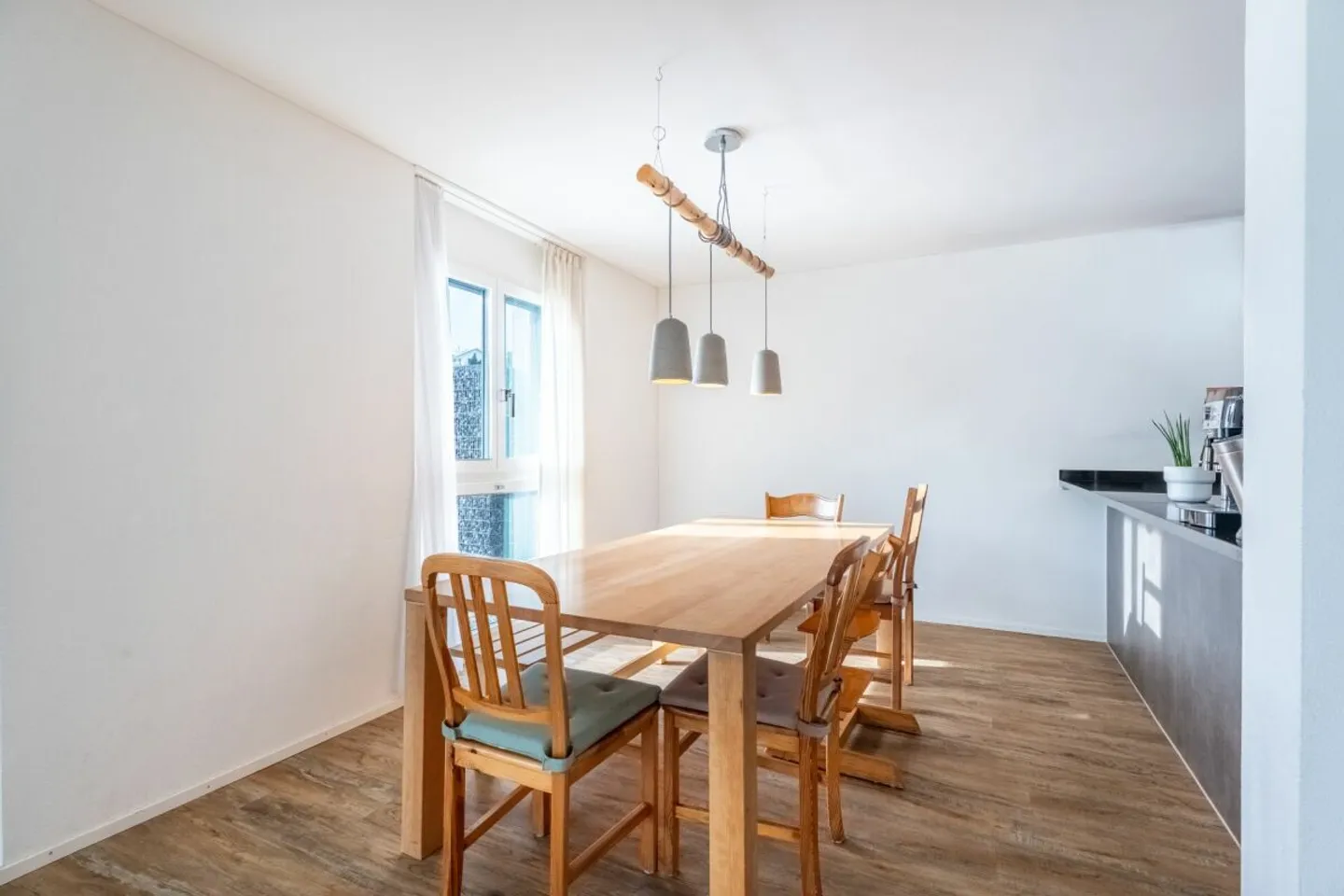 Dream garden apartment with unobstructed views - Photo 2 of 12