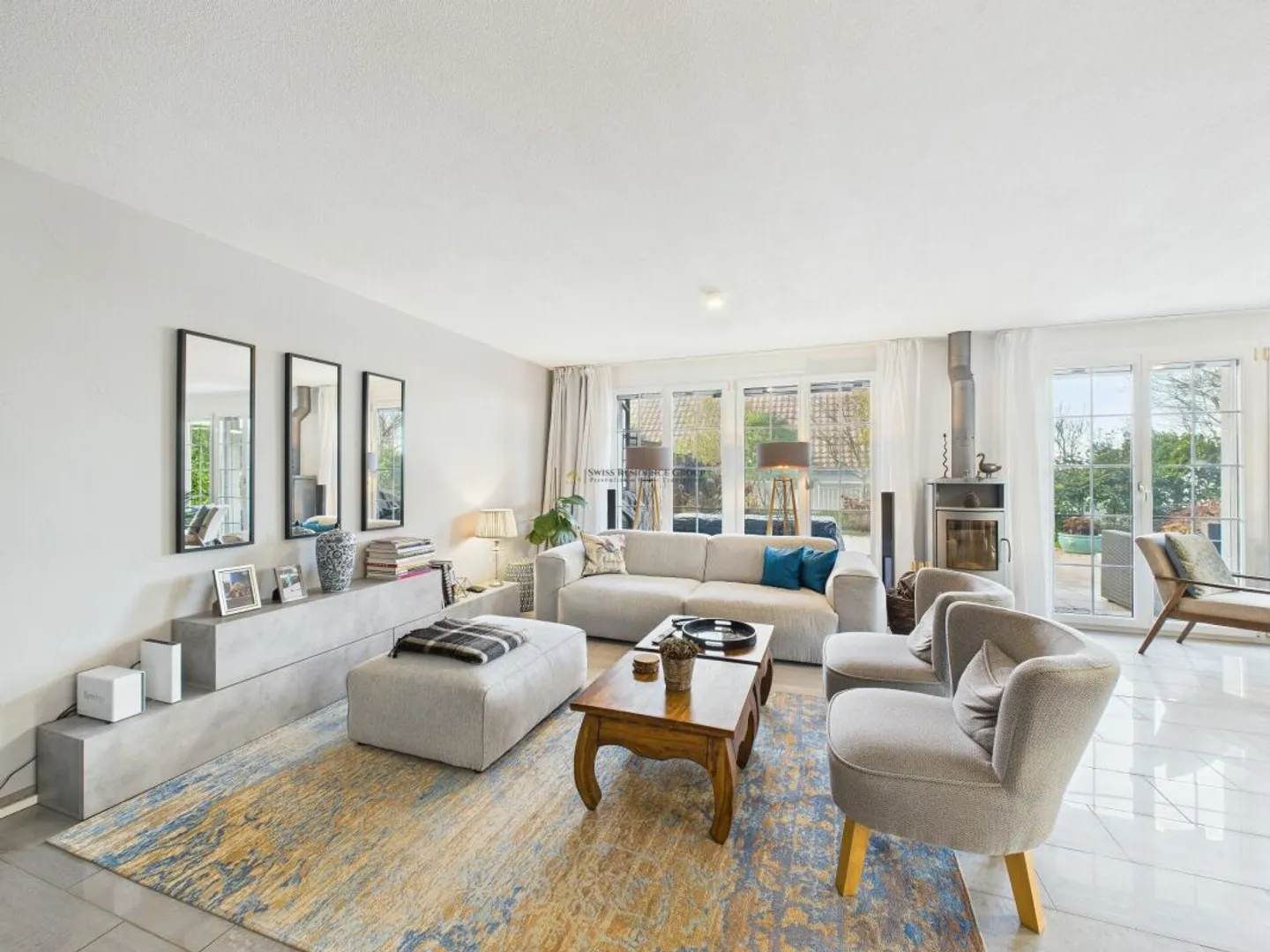 Exklusives Einfamilienhaus in familienfreundlicher Lage! - Foto 2 von 13