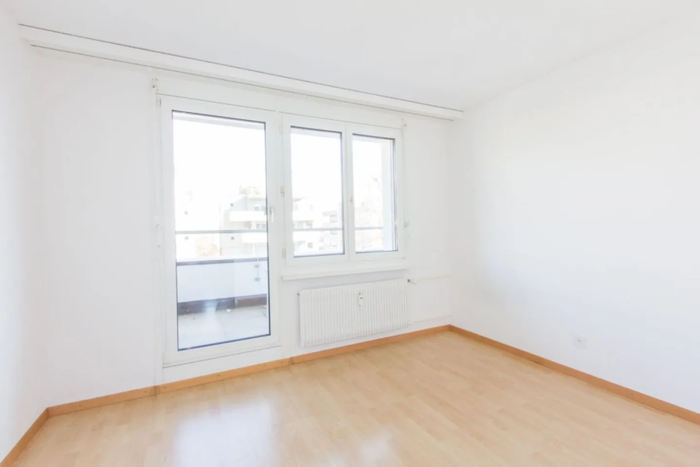 Spacious Family Apartment - Photo 5 of 8