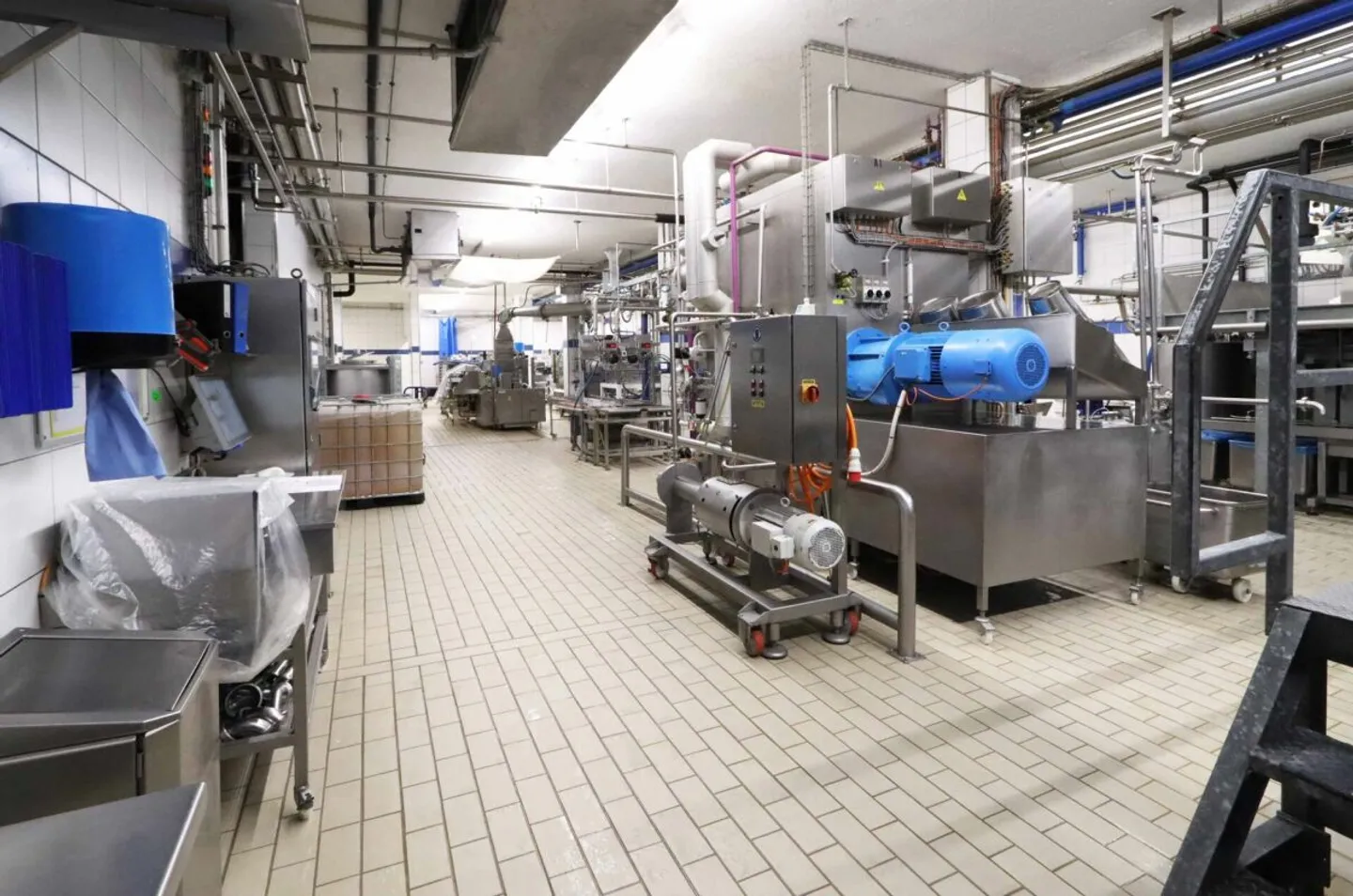 Edificio industriale e commerciale Sud a Mitlödi GL - Foto 6 di 12