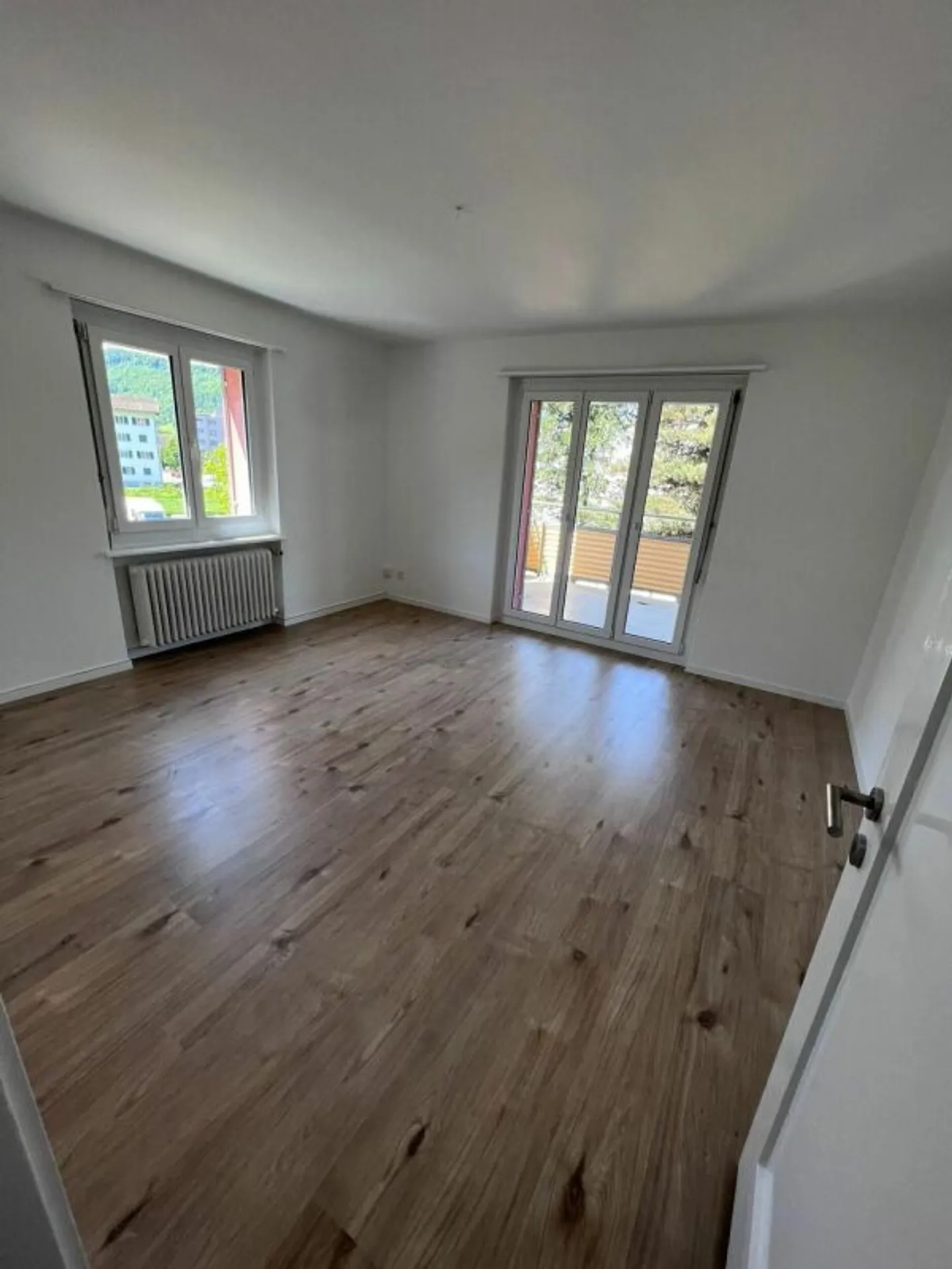 Neu rennovierte und moderne 4 Zimmerwohnung in Aarburg - Foto 3 di 10
