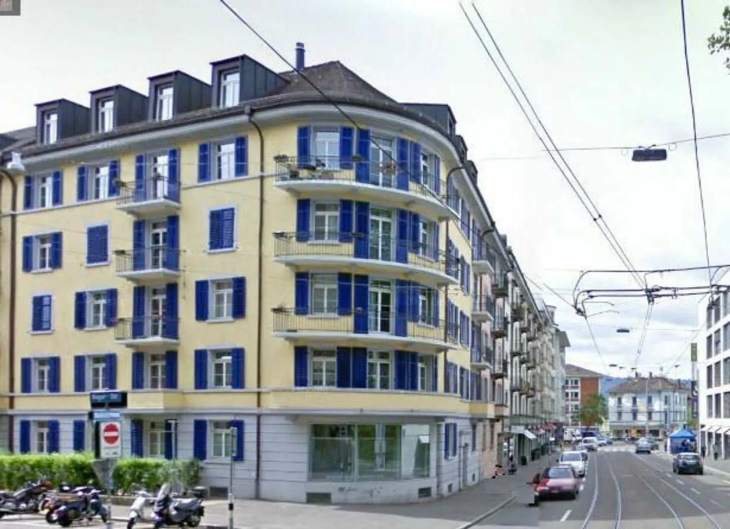 Furnished Single or Double Room near Kreuzplatz - Photo 1 of 8