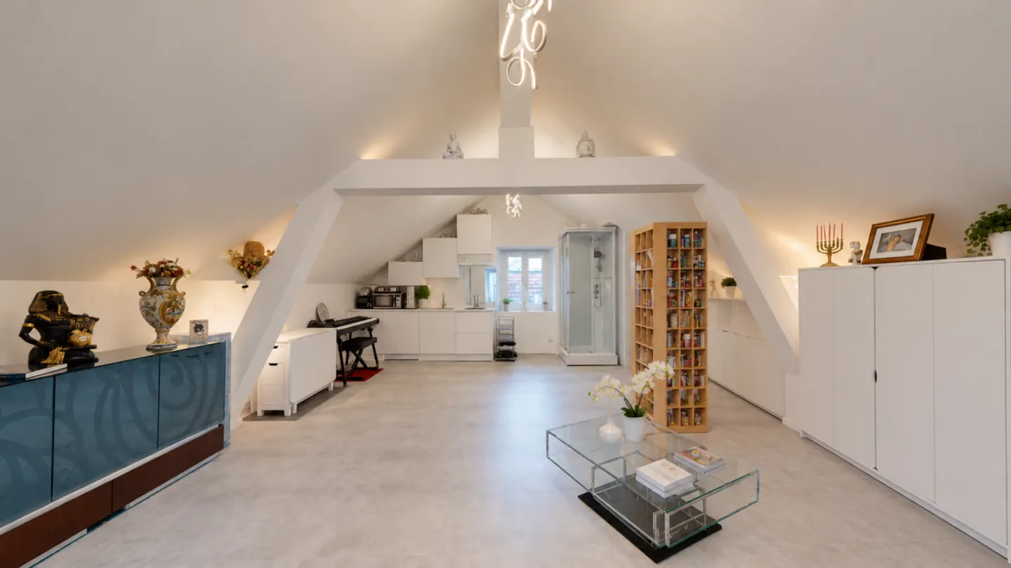 Historical and completely renovated single-family house in the old town of Aarburg - Photo 8 of 9