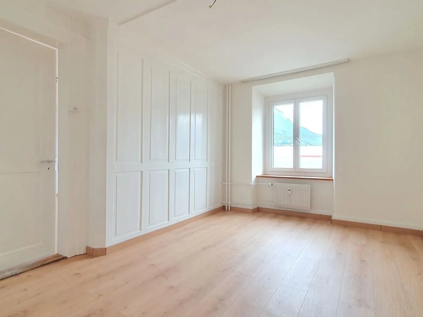 Affordable and well-maintained 3.0-room apartment with a breathtaking view - Photo 2 of 5