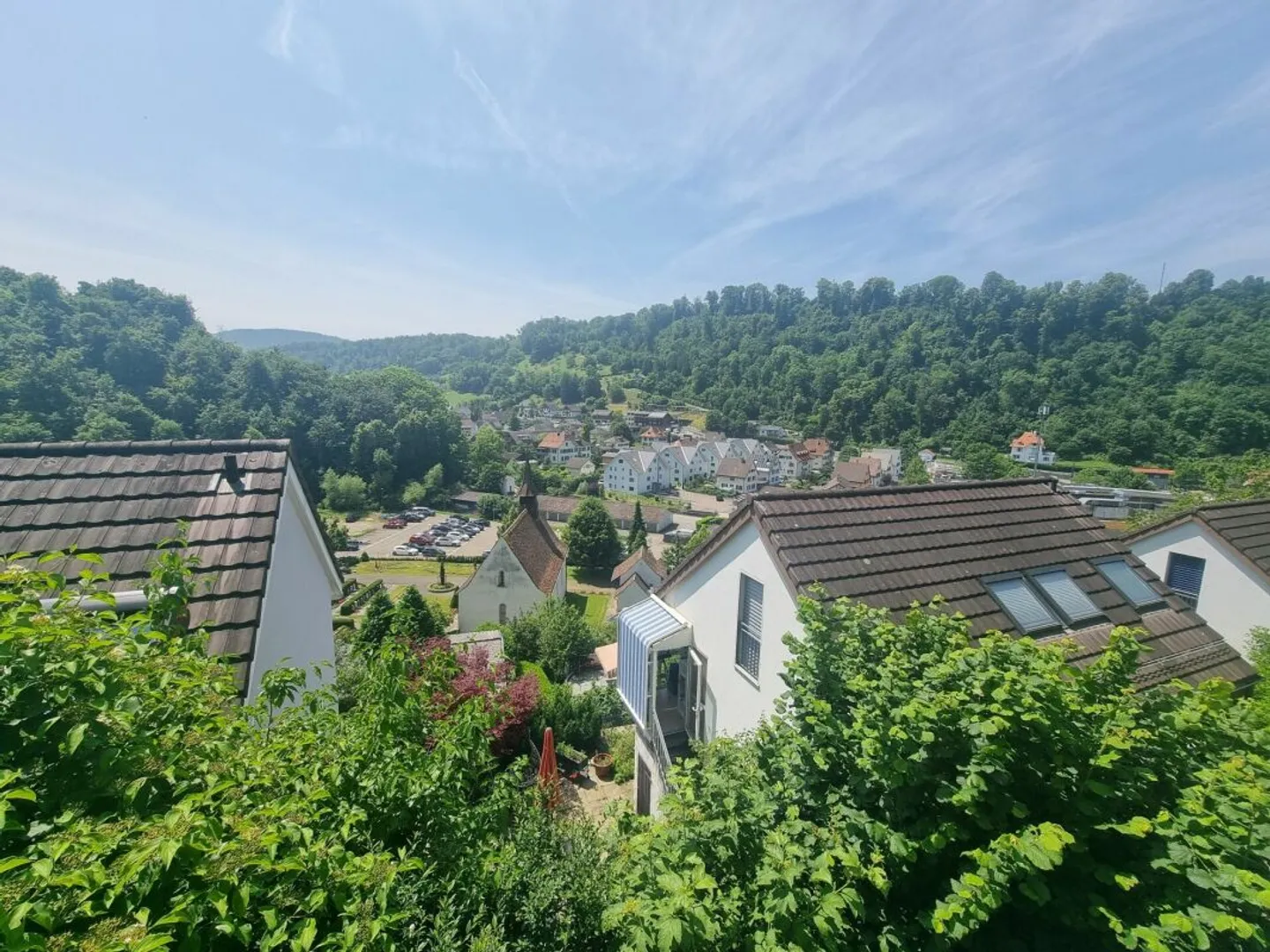 Charmantes Familienhaus in Hölstein - Foto 2 von 13