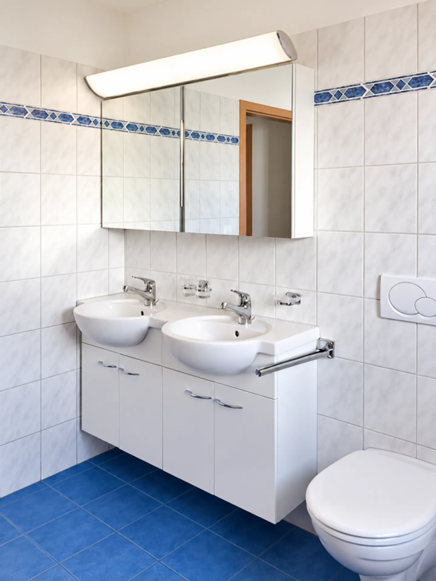 Wohnen mit Weitblick - 4.5-Zimmer-Wohnung mit See- und Bergsicht - Photo 5 of 13