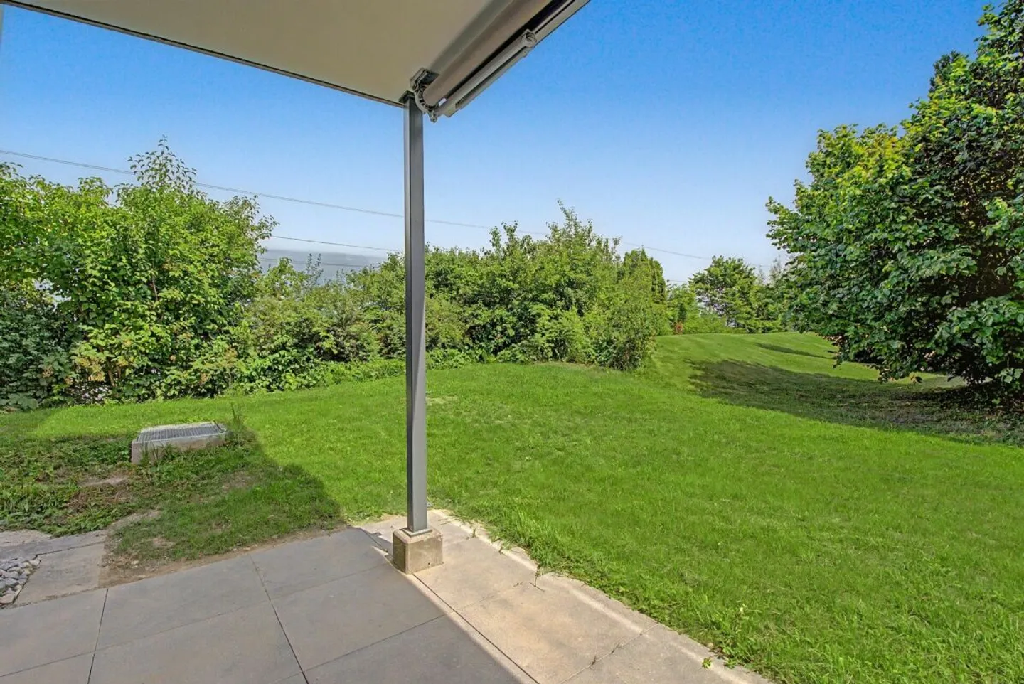 Les derniers appartements après rénovation totale - Modernes appartements de 2,5 pièces avec vue sur le lac ! - Photo 7 sur 9
