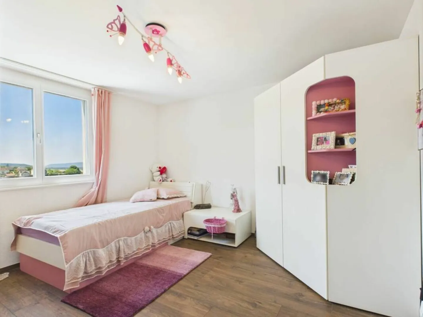 Modern Single-Family Home in a Good Location - Photo 7 of 11