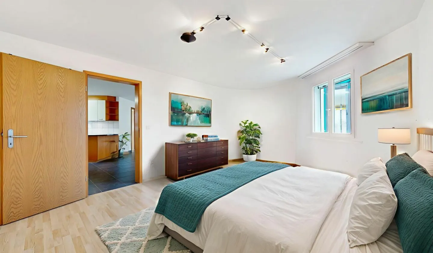 Well-maintained condominium in a wonderful location - Photo 8 of 13