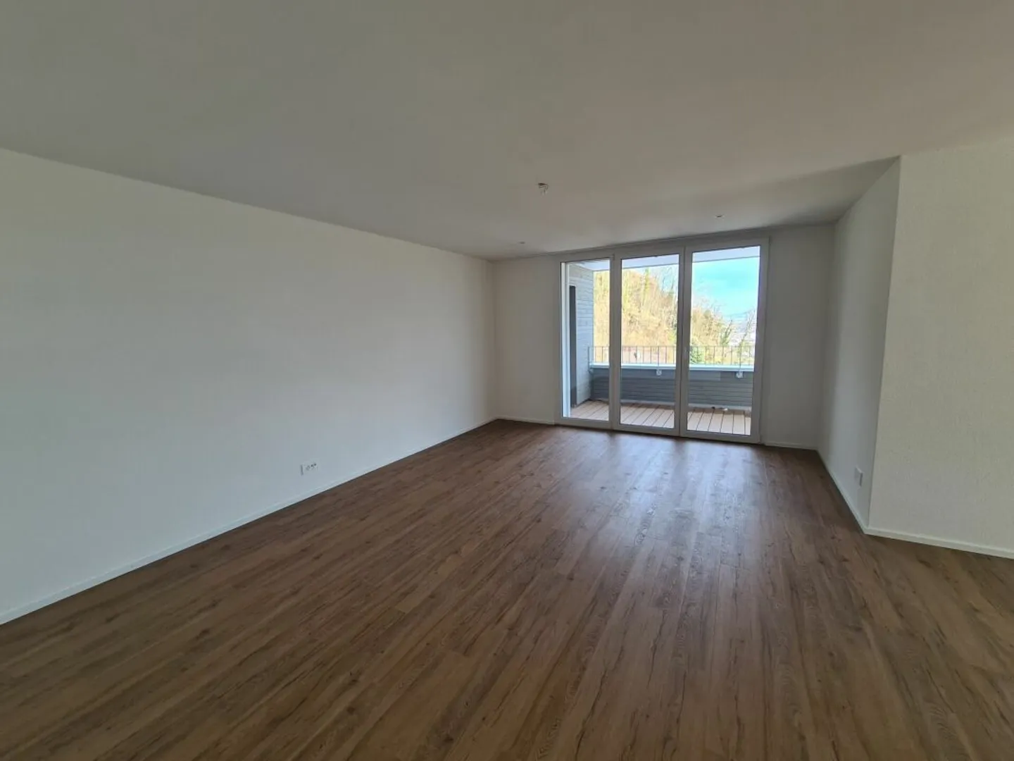 Appartement spacieux avec vue imprenable - Photo 2 sur 7