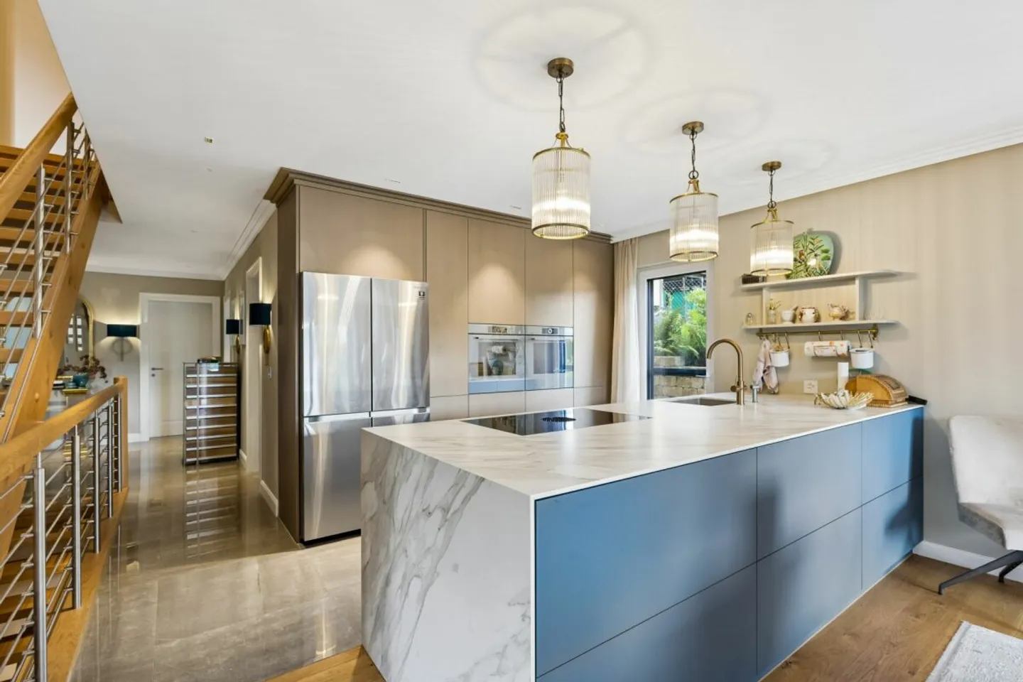 Exclusive New Villa with Designer Kitchen - 35 Min. from Zurich - Photo 3 of 13