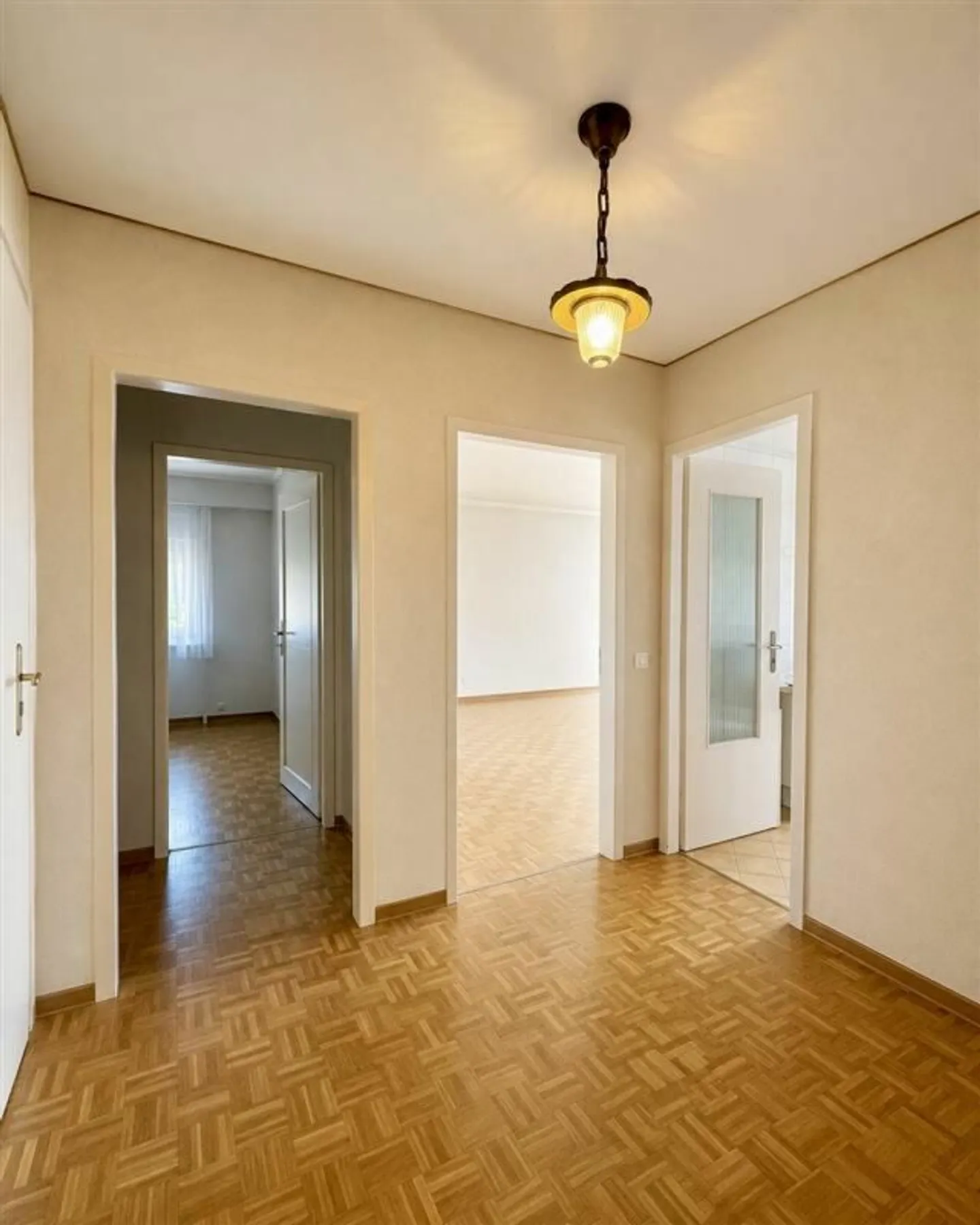 Appartement de 4.5 pièces au dernier étage - Photo 4 sur 13