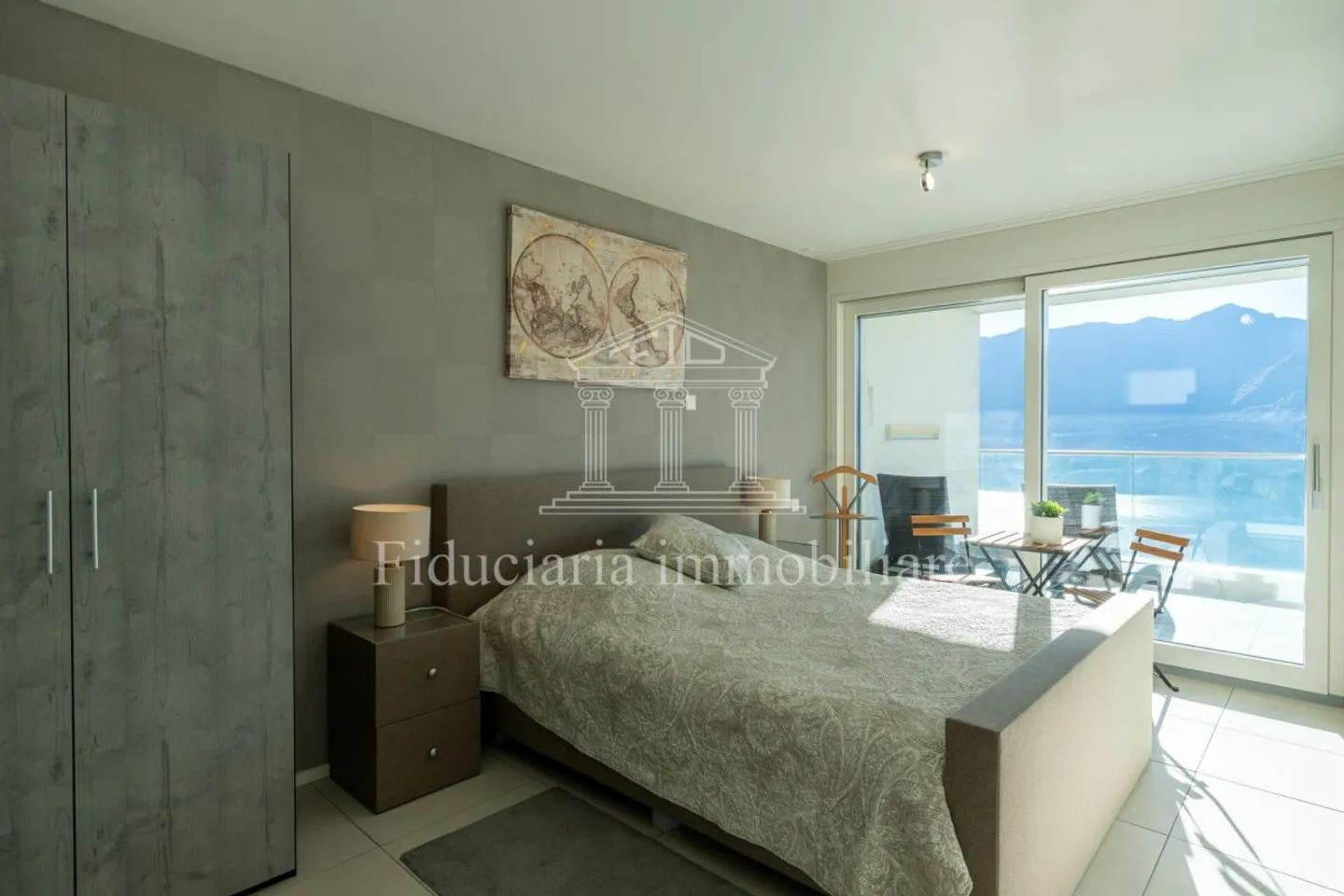 ORSELINA - Geräumige 2.5 Zimmer im obersten Stock mit unschlagbarem Seeblick - Foto 6 von 10