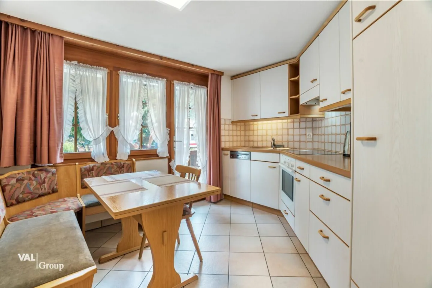 Exclusive second homes with a panoramic view - to be acquired together with Hotel Roby - Photo 8 of 13