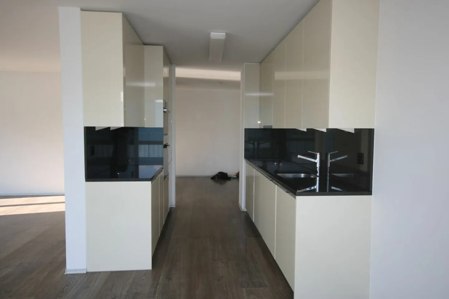 Appartamento affascinante e moderno con 4.5 stanze - Centrale a Bülach - Foto 2 di 8