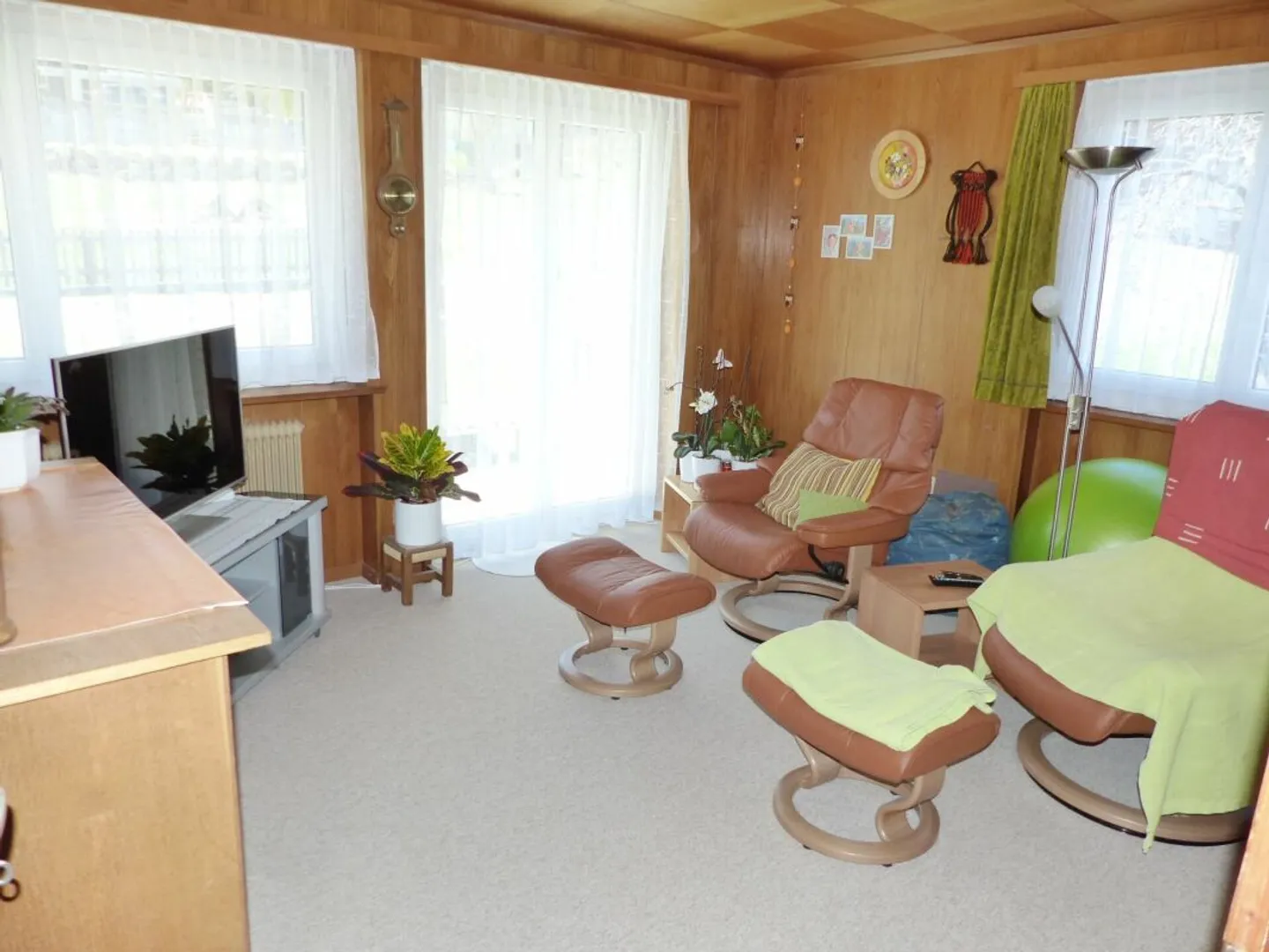 Grande casa unifamiliare di 9 stanze con grande potenziale in una posizione da sogno - Foto 4 di 13