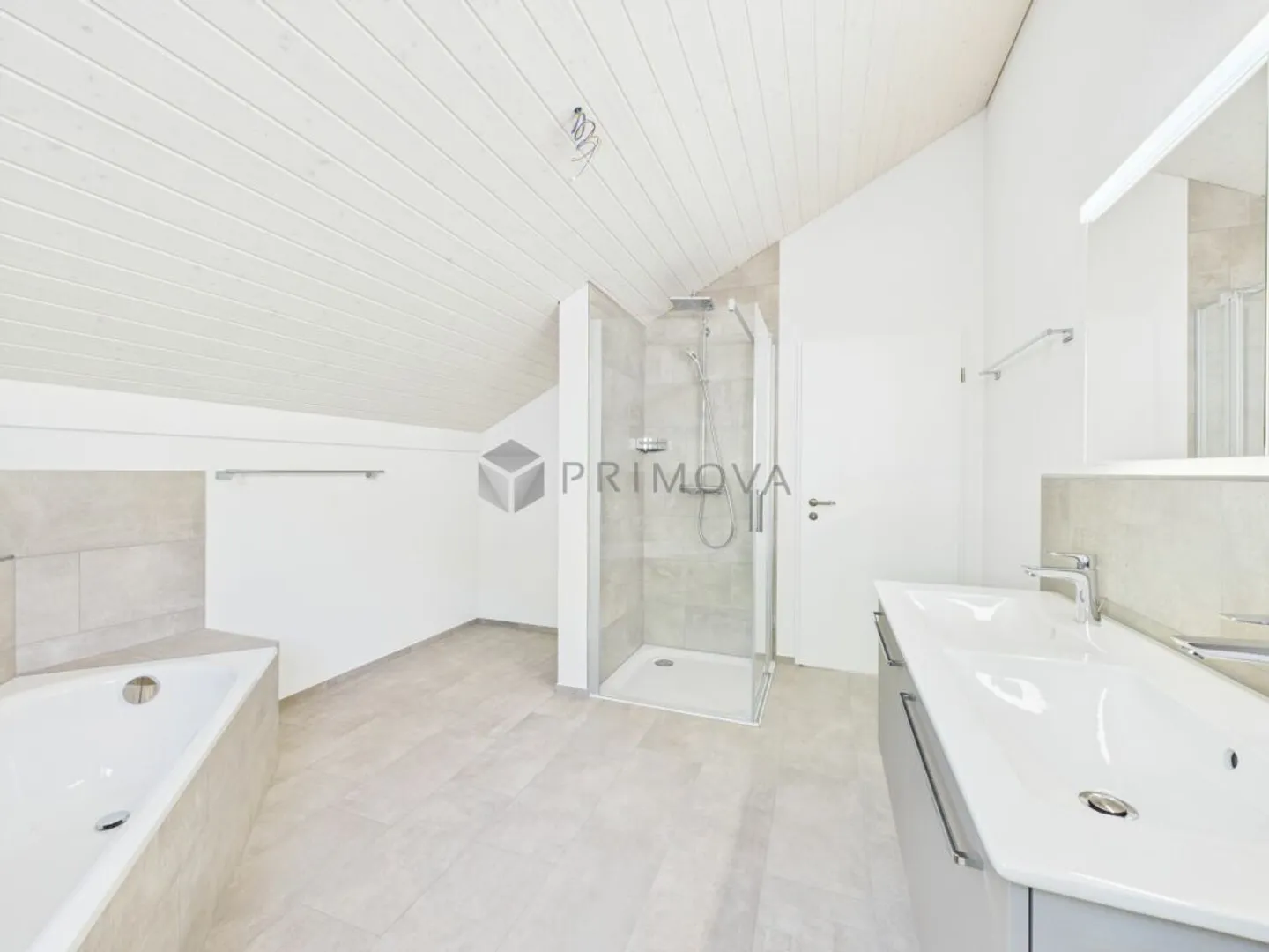 Finally affordable! Living where others vacation - in the mountain world of Emmetten. - Photo 10 of 13