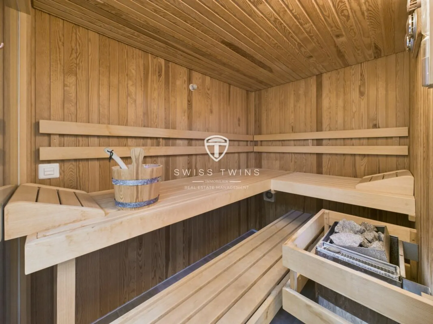 Appartement en duplex de 5½ pièces avec vue panoramique et sur les montagnes - Photo 10 sur 13