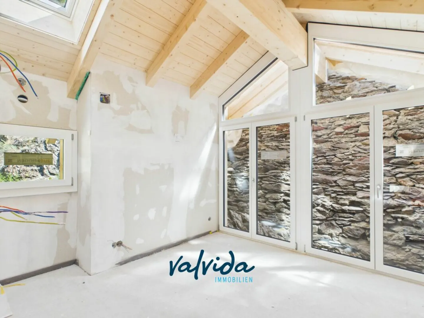 Extraordinary Single-Family House in Getwing under Renovation - Photo 9 of 11