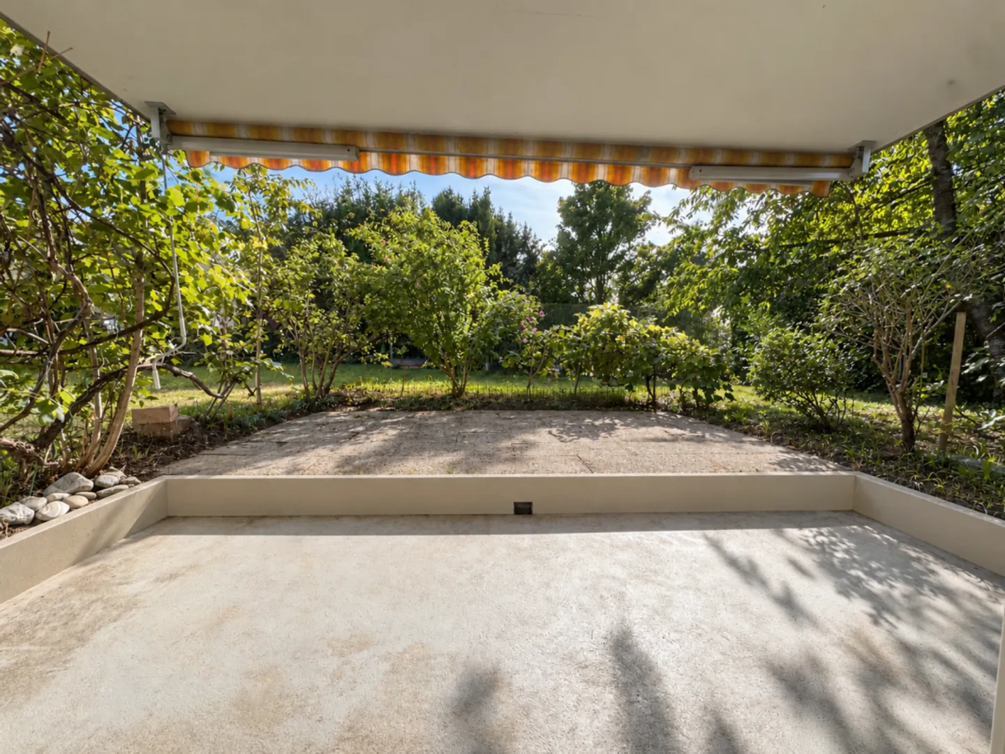 Renovated Apartment with Garden - Photo 6 of 9