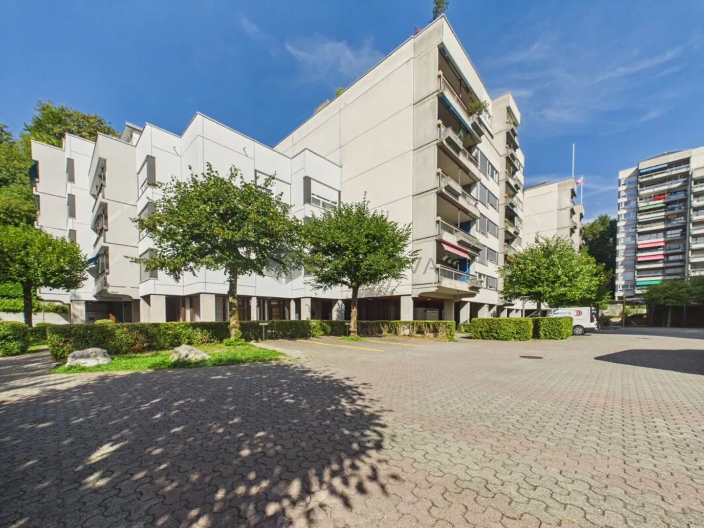 Spacious Apartment with Scenic Views - Photo 9 of 9