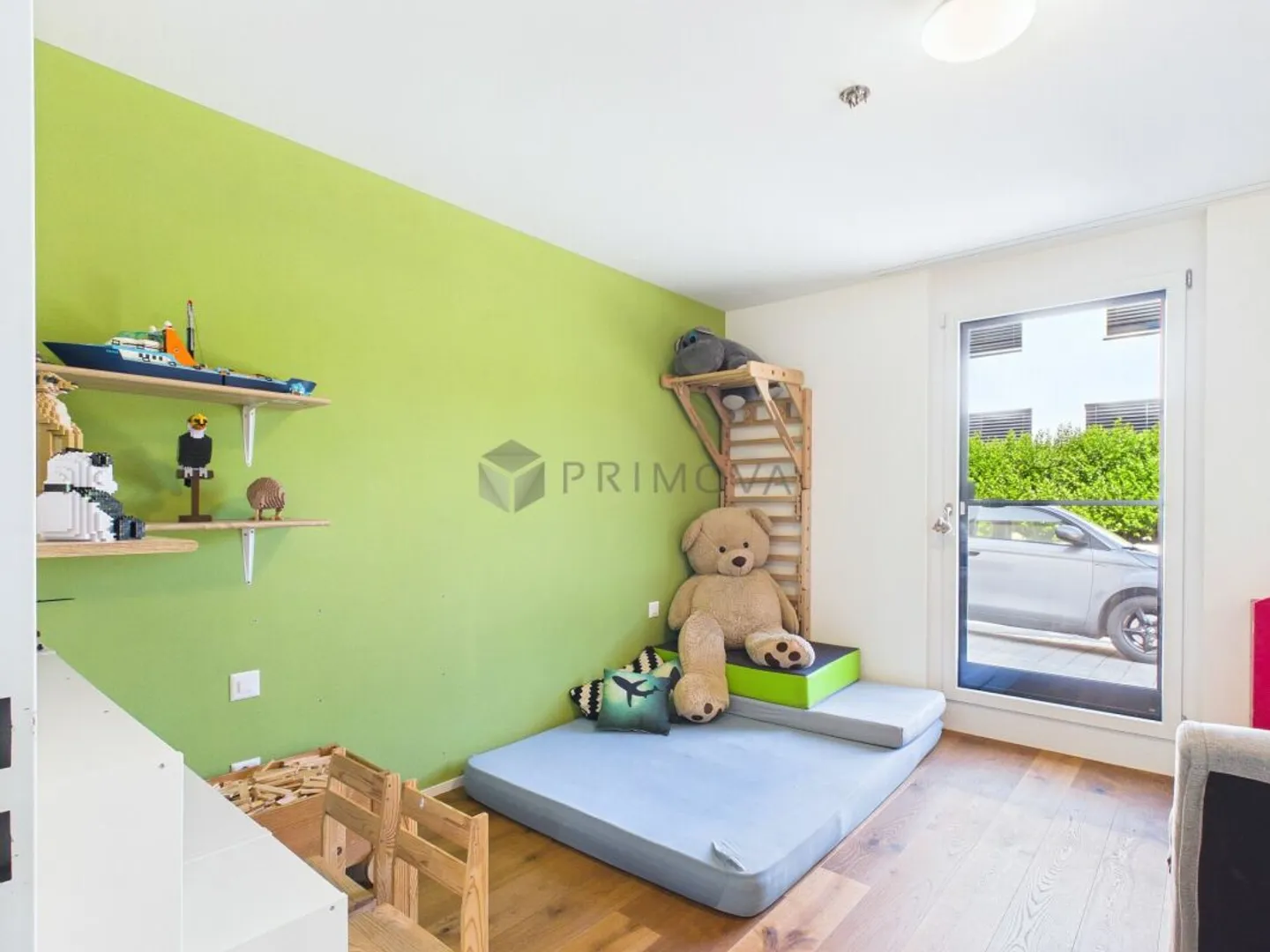 Bezauberndes 5.5 Zimmer - Doppeleinfamilienhaus &amp; Garten in Top-Quartier - Foto 7 von 13