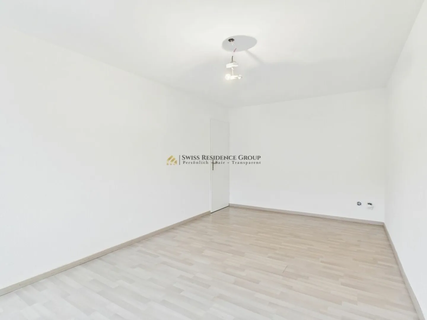 Gartenjuwel in Toplage: 5.5-Zimmer-Reiheneinfamilienhaus mit privater Grün-Oase - Photo 13 sur 13