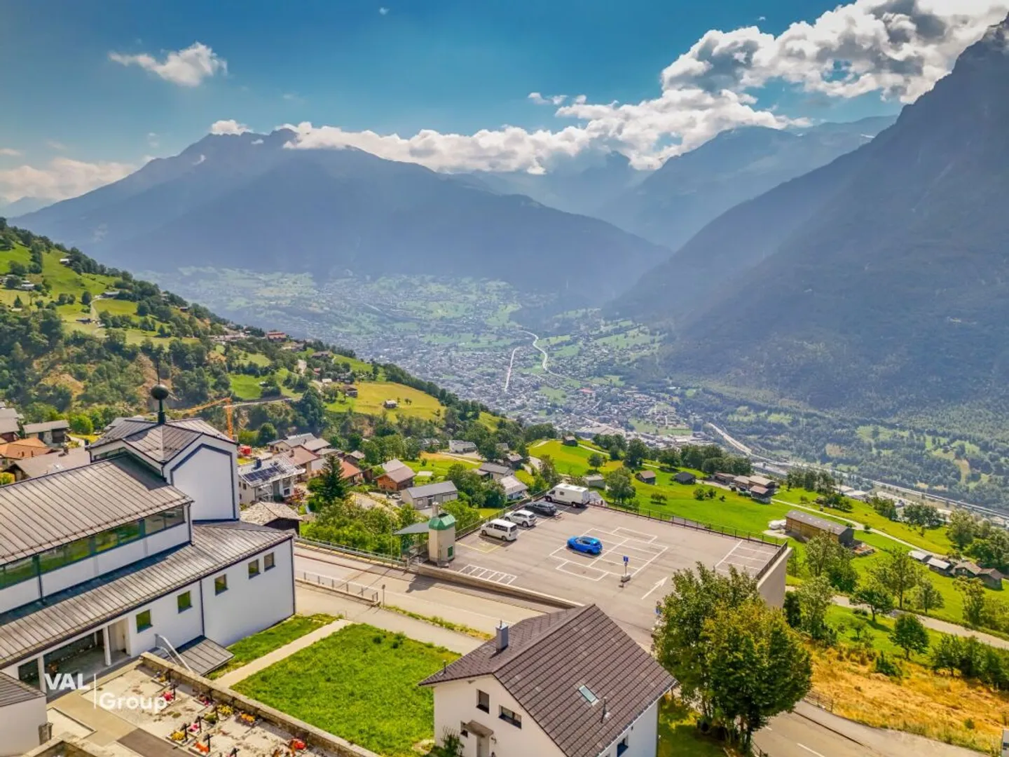 Where the Valais mountain world becomes the daily horizon - Photo 13 of 13