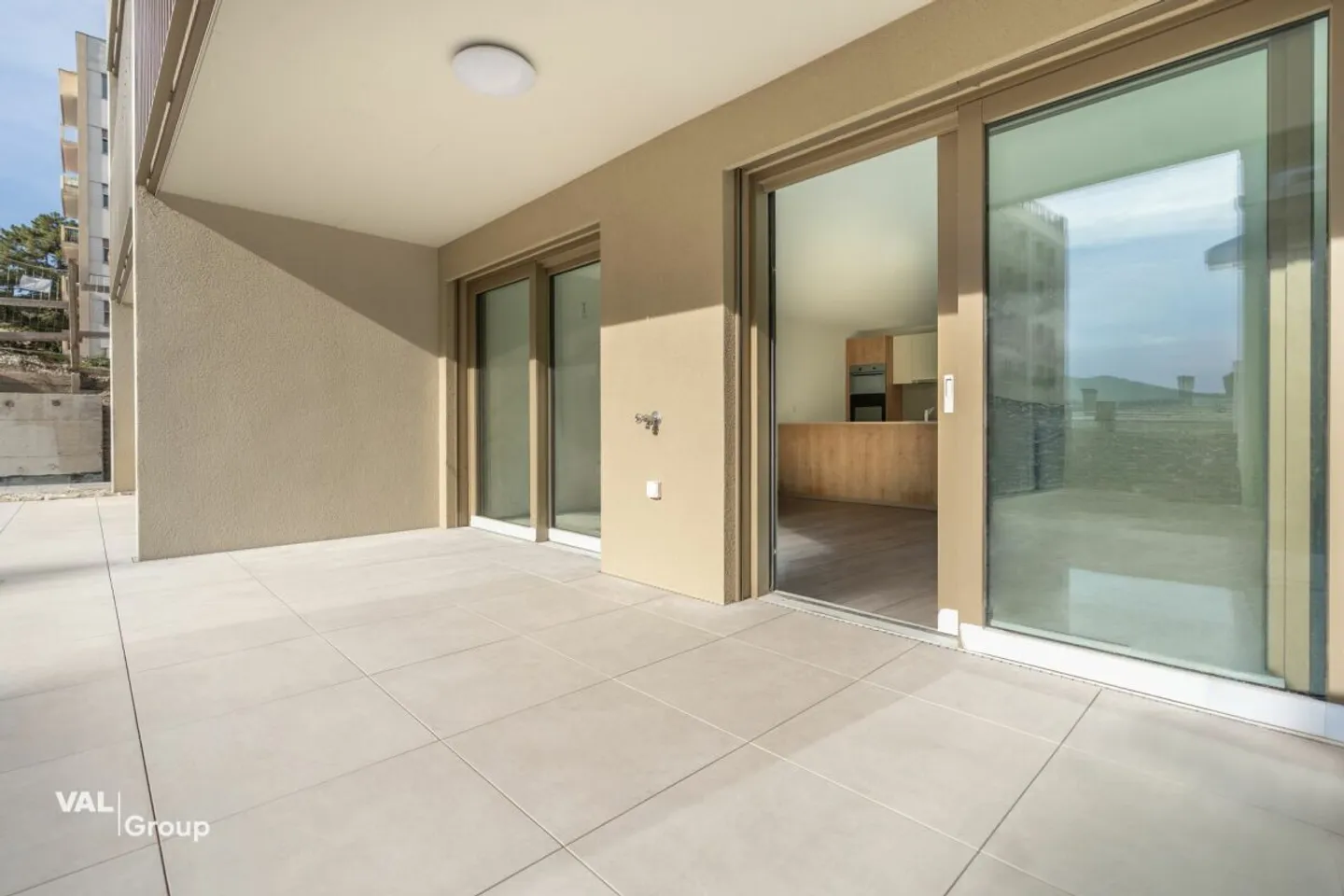 Elegant duplex combining private and professional life - Photo 8 of 10