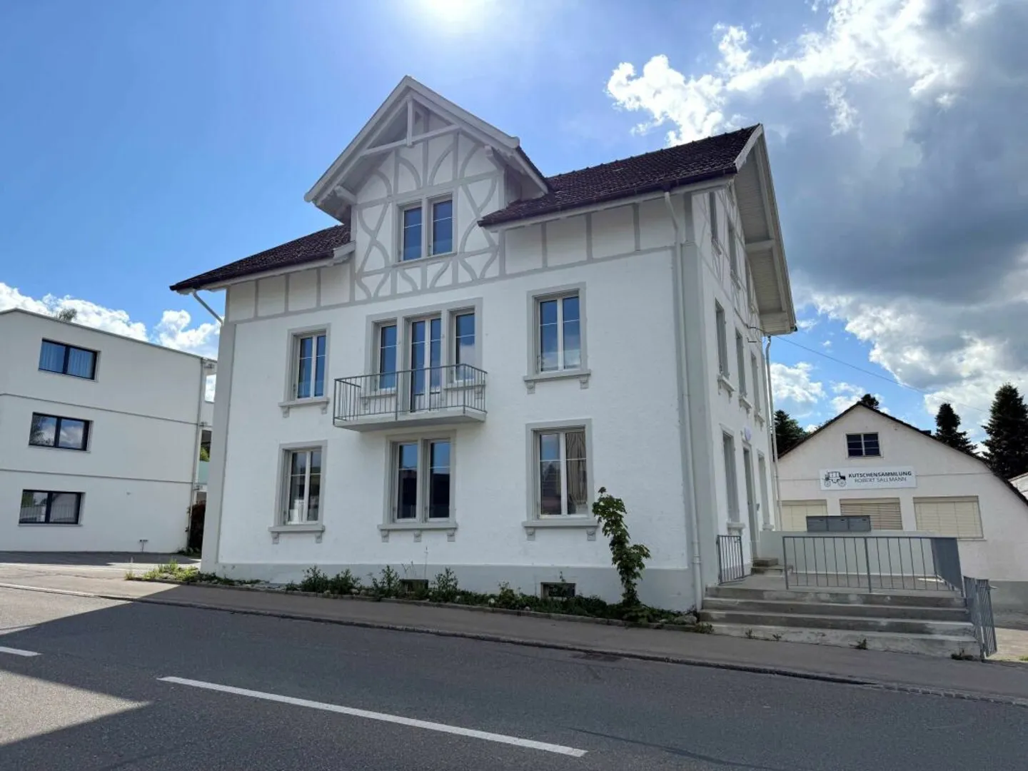 Modernes 3.5-Zimmer-Apartment mit Balkon - Foto 1 von 8