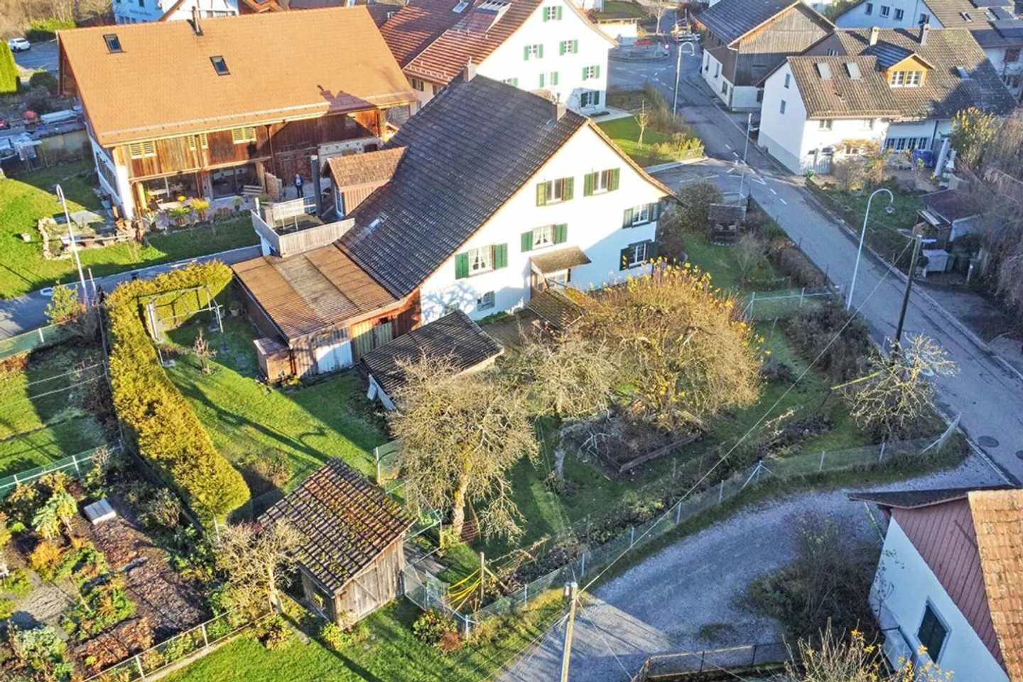 4-room two-family country house with development potential - Photo 1 of 9