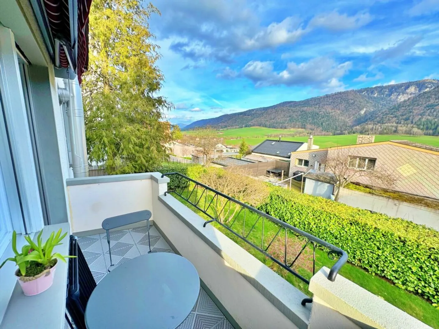 Incantevole Villa Familiare a St-Imier - Foto 1 di 13