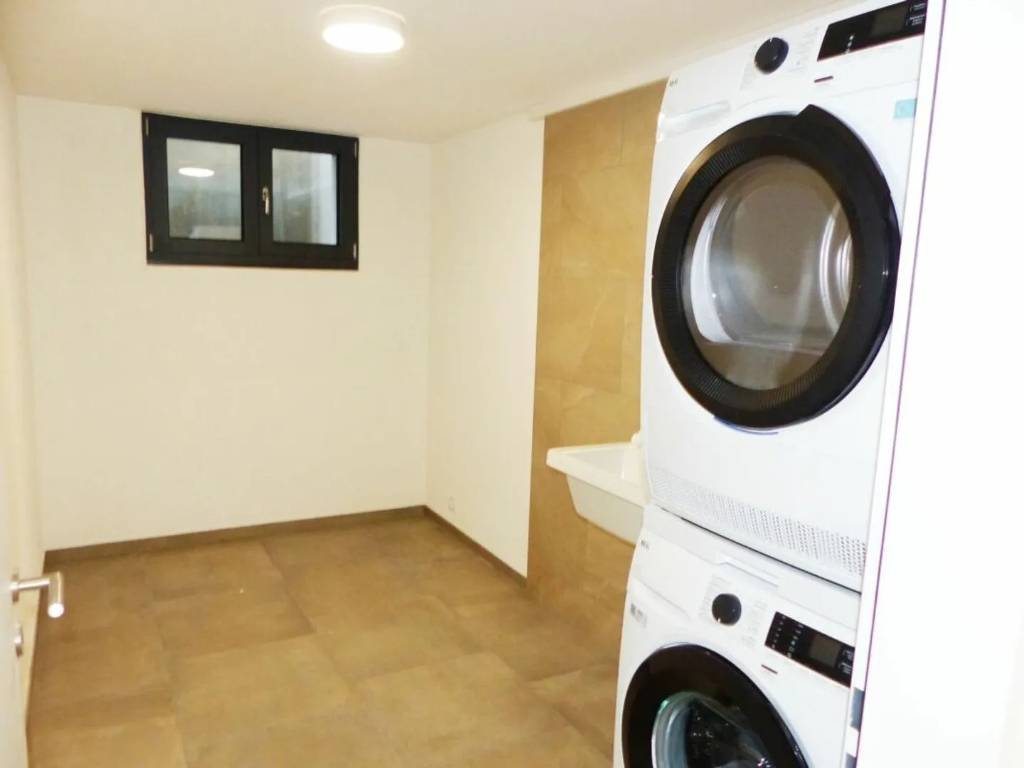 Modernes Duplexhaus in Buchs - Foto 12 von 13