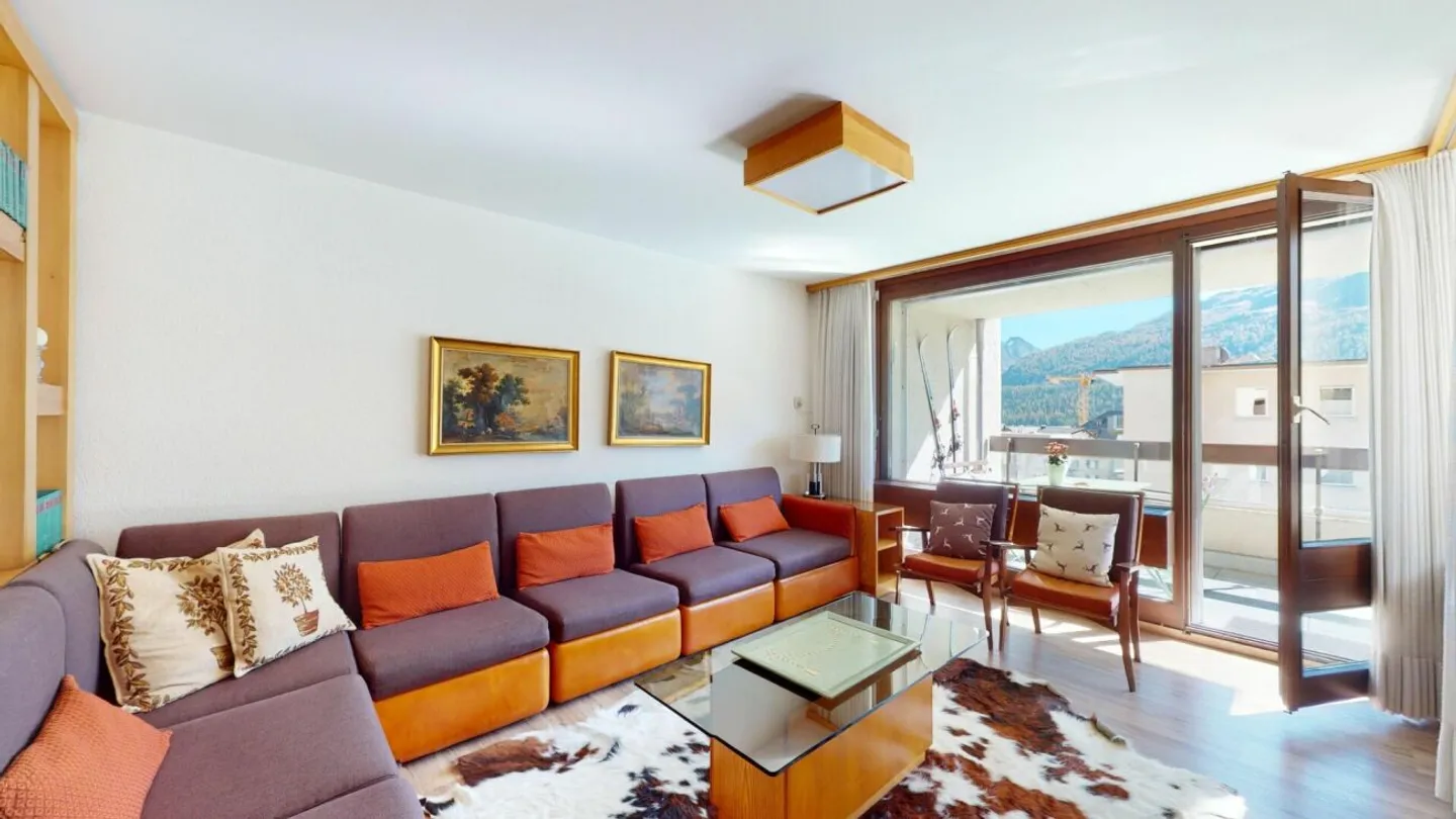Zuhause im Herzen von St. Moritz - 4,5-Zimmer-Wohnung mit Panoramabalkon - Foto 1 von 13