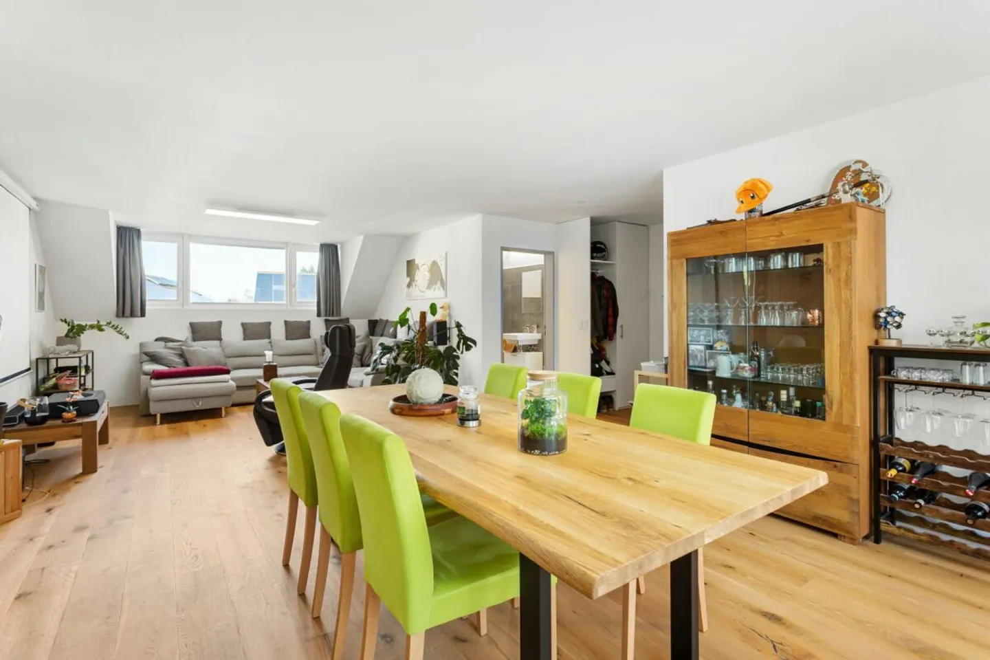 Wohnen mit Charme - neuwertige 4.5-Zimmer-Dachwohnung - Photo 5 sur 12