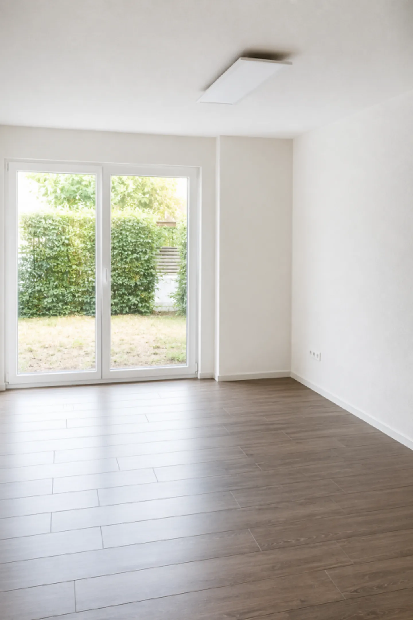 3.5-Room Garden Apartment in Salez - Photo 6 of 10
