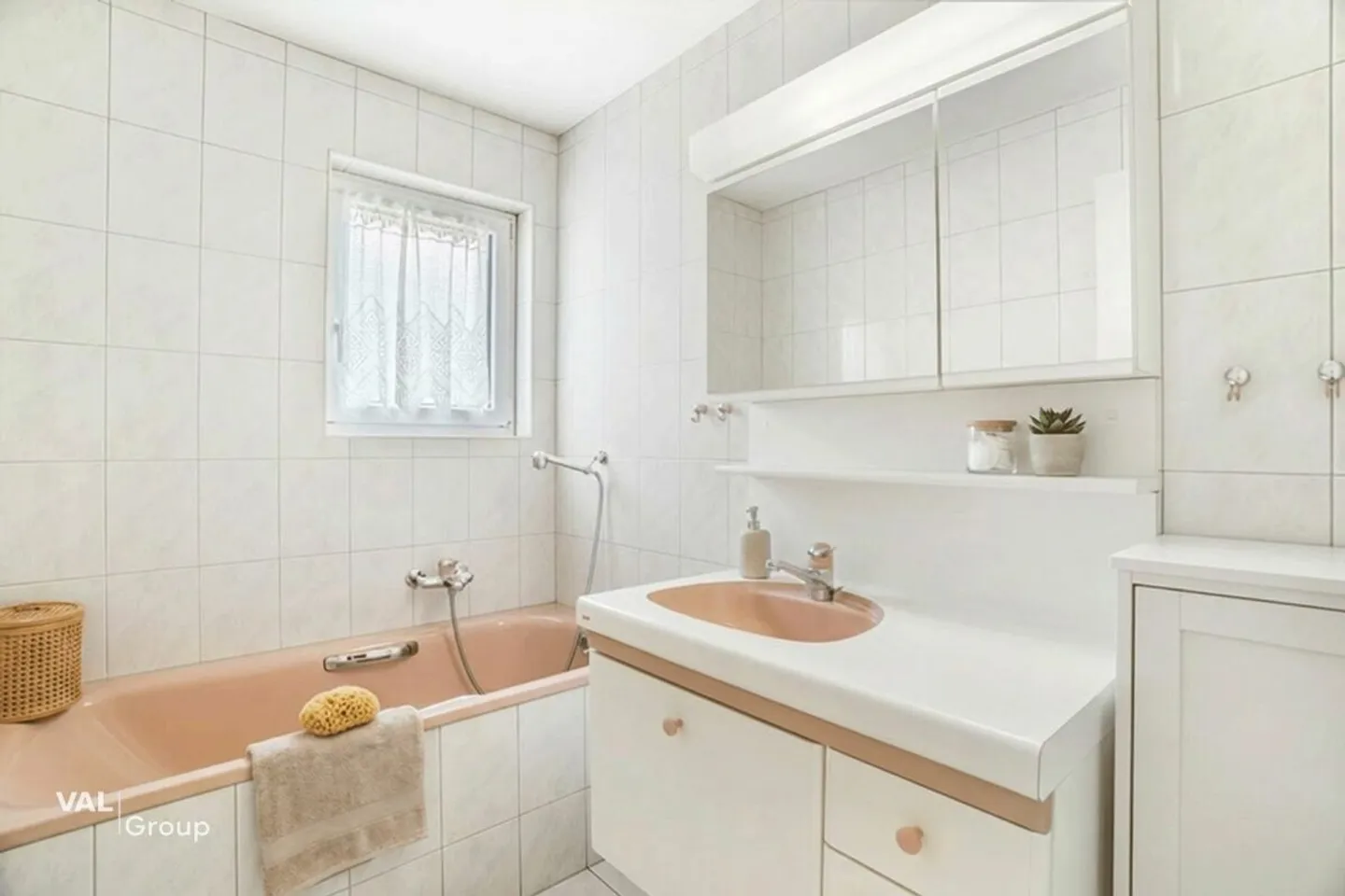 Appartement spacieux de 5,5 pièces dans un emplacement central à Visp - Photo 9 sur 13