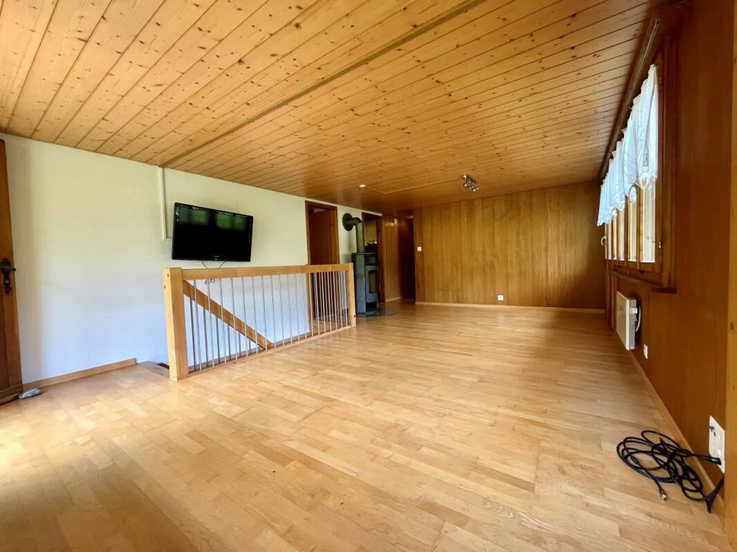 Chalet confortable de 4,5 pièces avec vue imprenable à Adelboden BE - Photo 4 sur 13