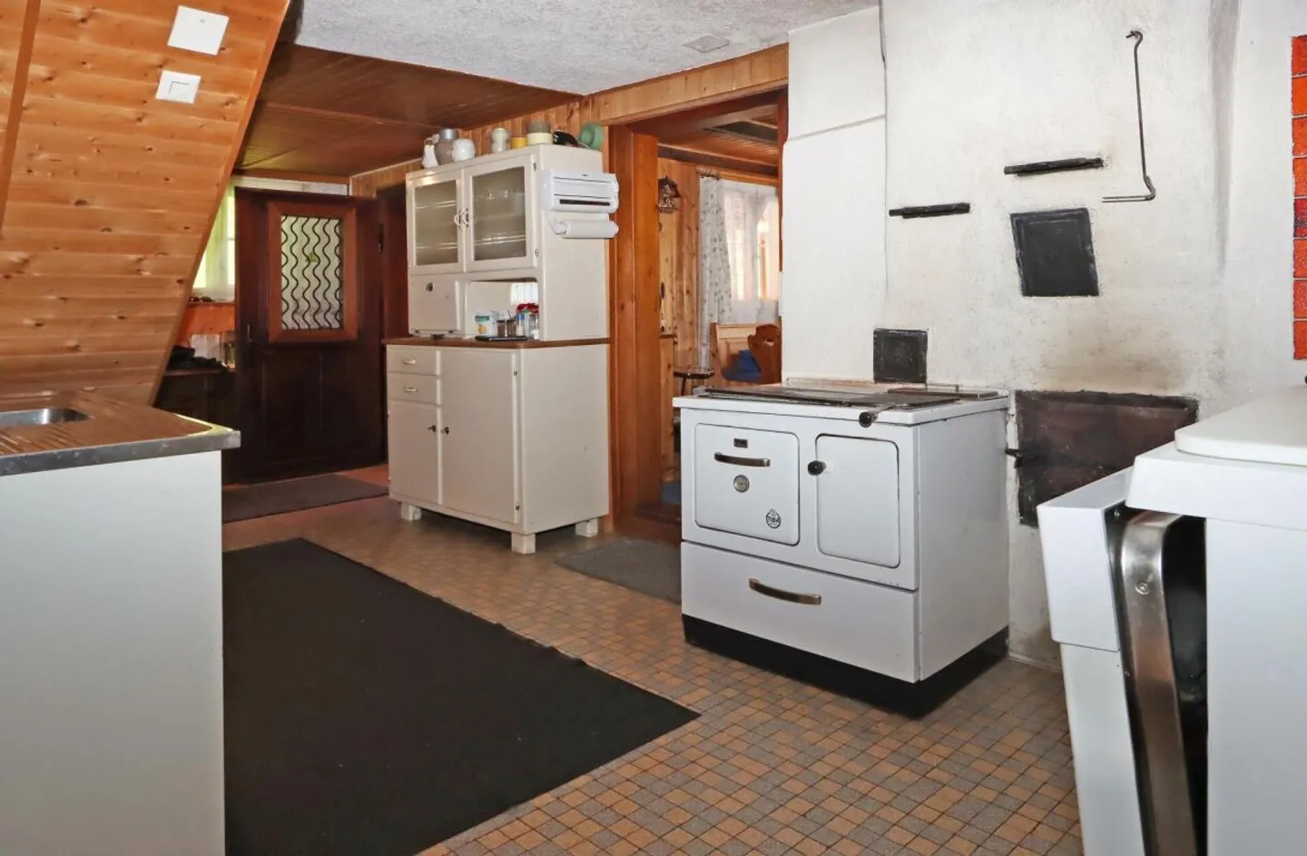 Detached and spacious weekend and holiday home in a sunny location in Obstalden - Photo 6 of 13