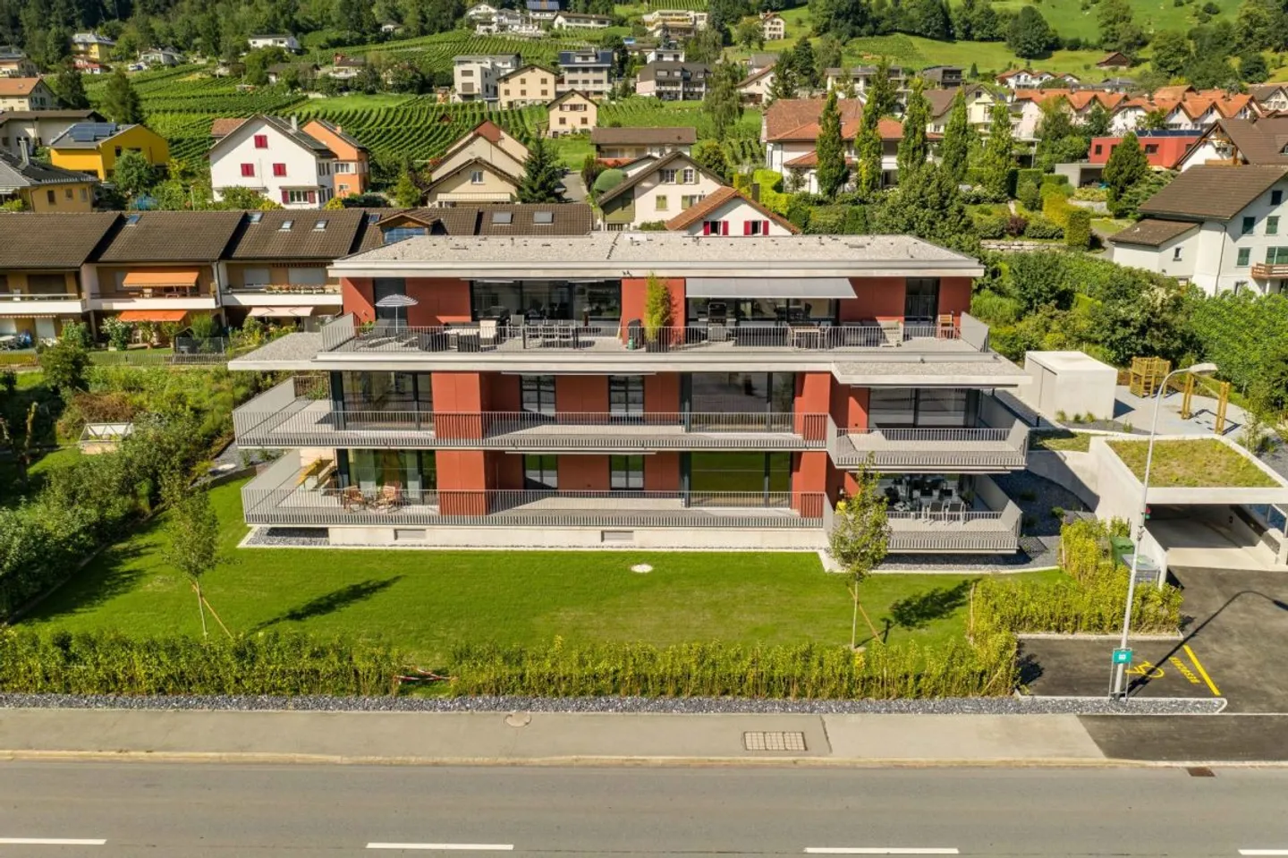 Nuovo disponibile, ampia sala disponibile - Foto 1 di 4