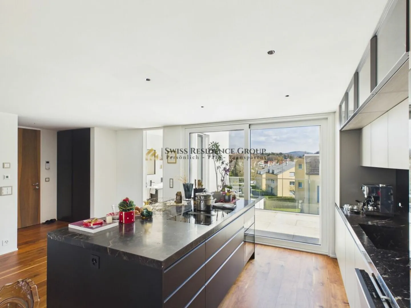 Exclusive Penthouse with Terrace - Photo 5 of 13